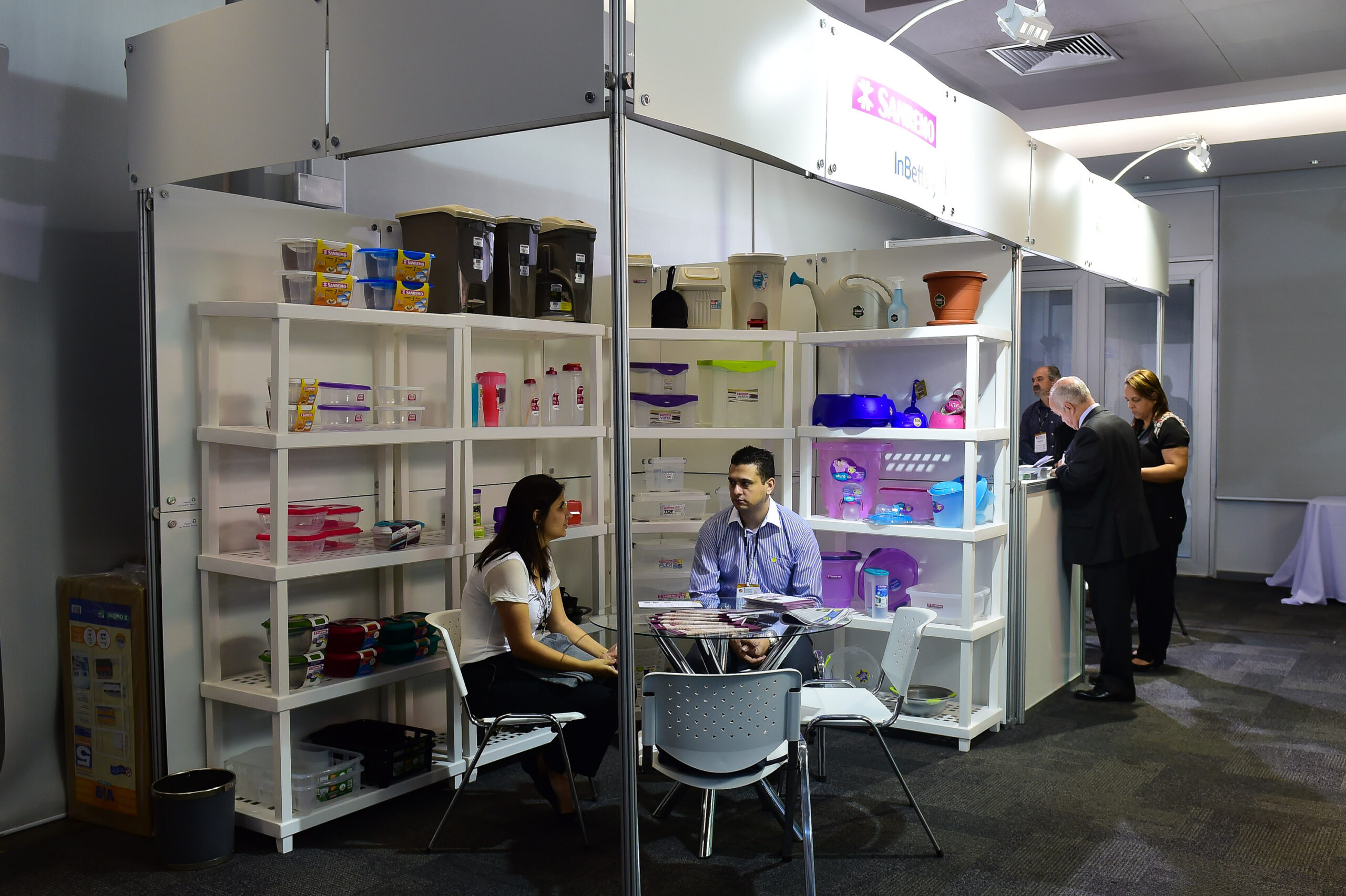 Porto Alegre-RS; 06/11/2014; Primeiro Congresso Brasileiro do Plástico, realizado nos dias 05, 06 e 07 de novembro na FIERGS em Porto Alegre. Foto: Vinícius Costa/ Agência Preview