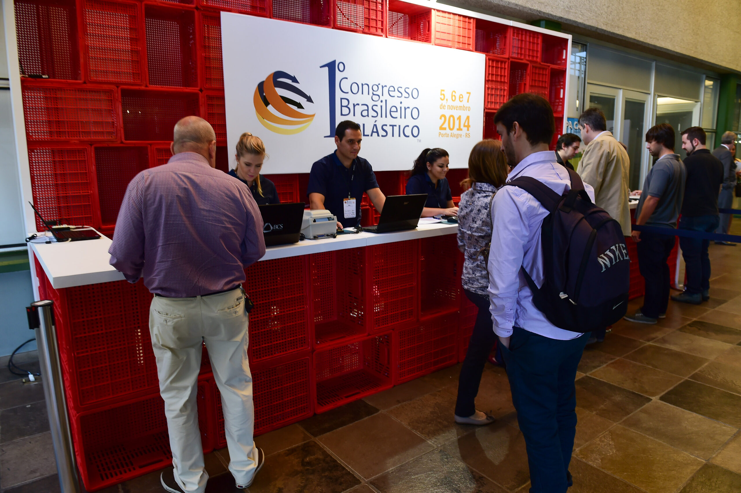 Porto Alegre-RS; 06/11/2014; Primeiro Congresso Brasileiro do Plástico, realizado nos dias 05, 06 e 07 de novembro na FIERGS em Porto Alegre. Foto: Vinícius Costa/ Agência Preview